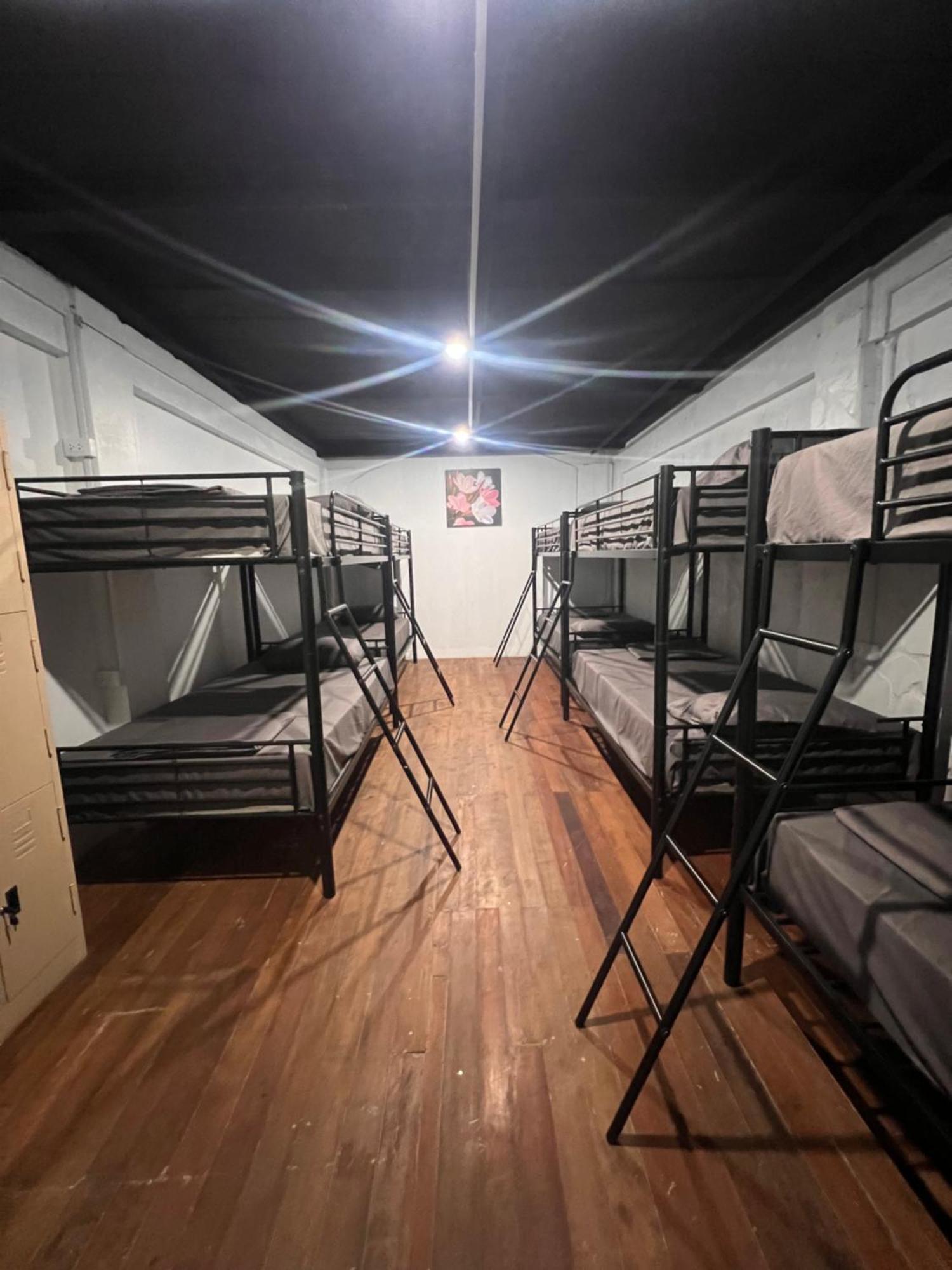 Patong Adventure Hostel Εξωτερικό φωτογραφία