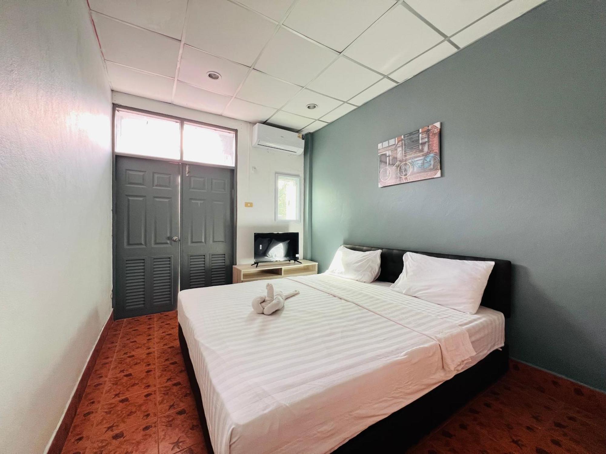 Patong Adventure Hostel Εξωτερικό φωτογραφία