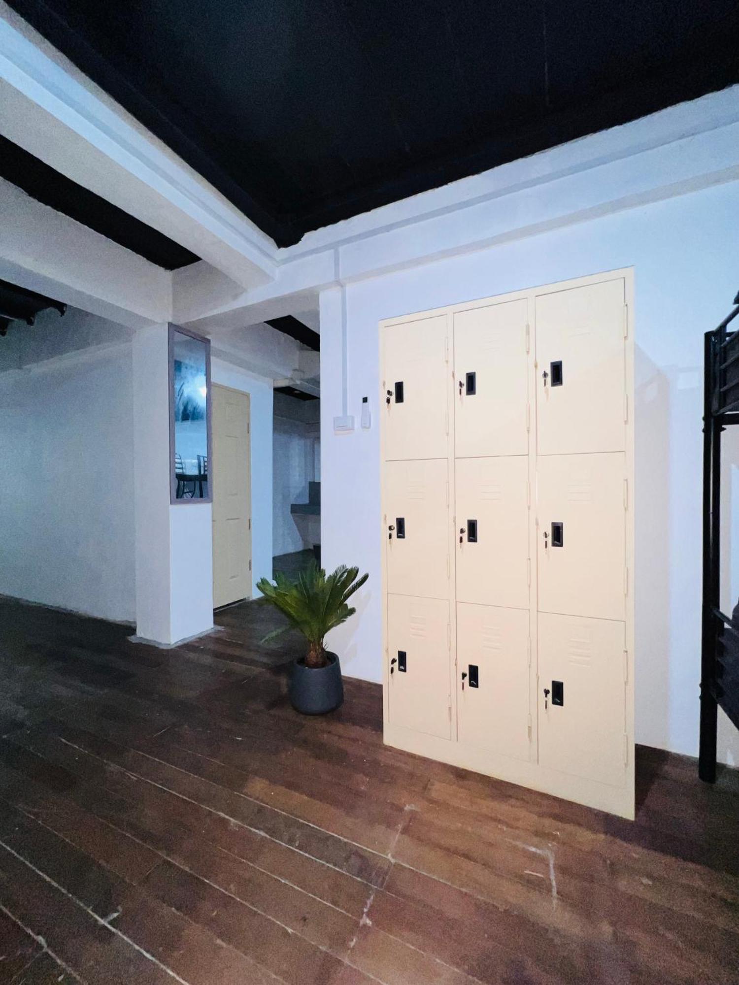 Patong Adventure Hostel Εξωτερικό φωτογραφία
