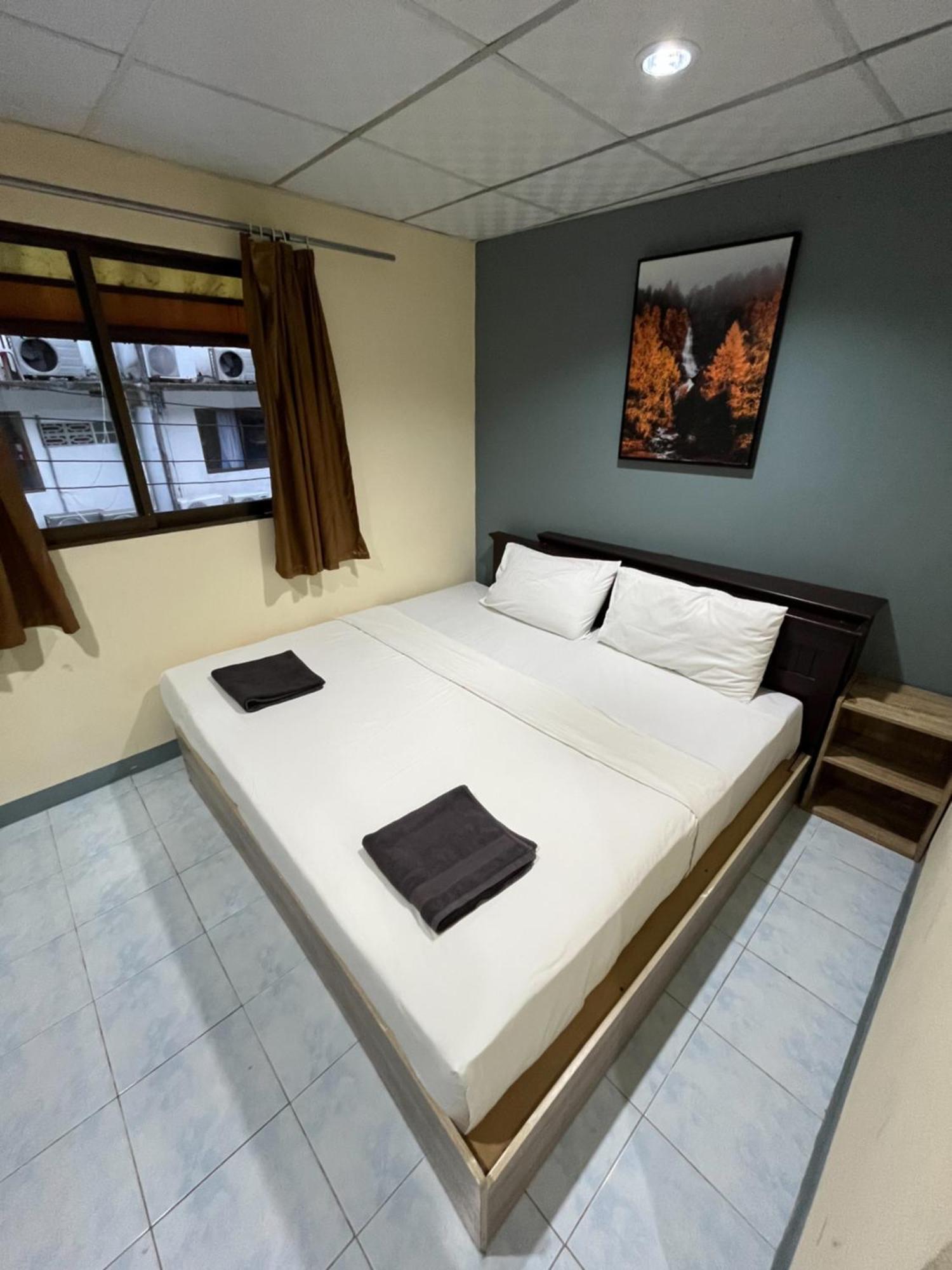 Patong Adventure Hostel Εξωτερικό φωτογραφία